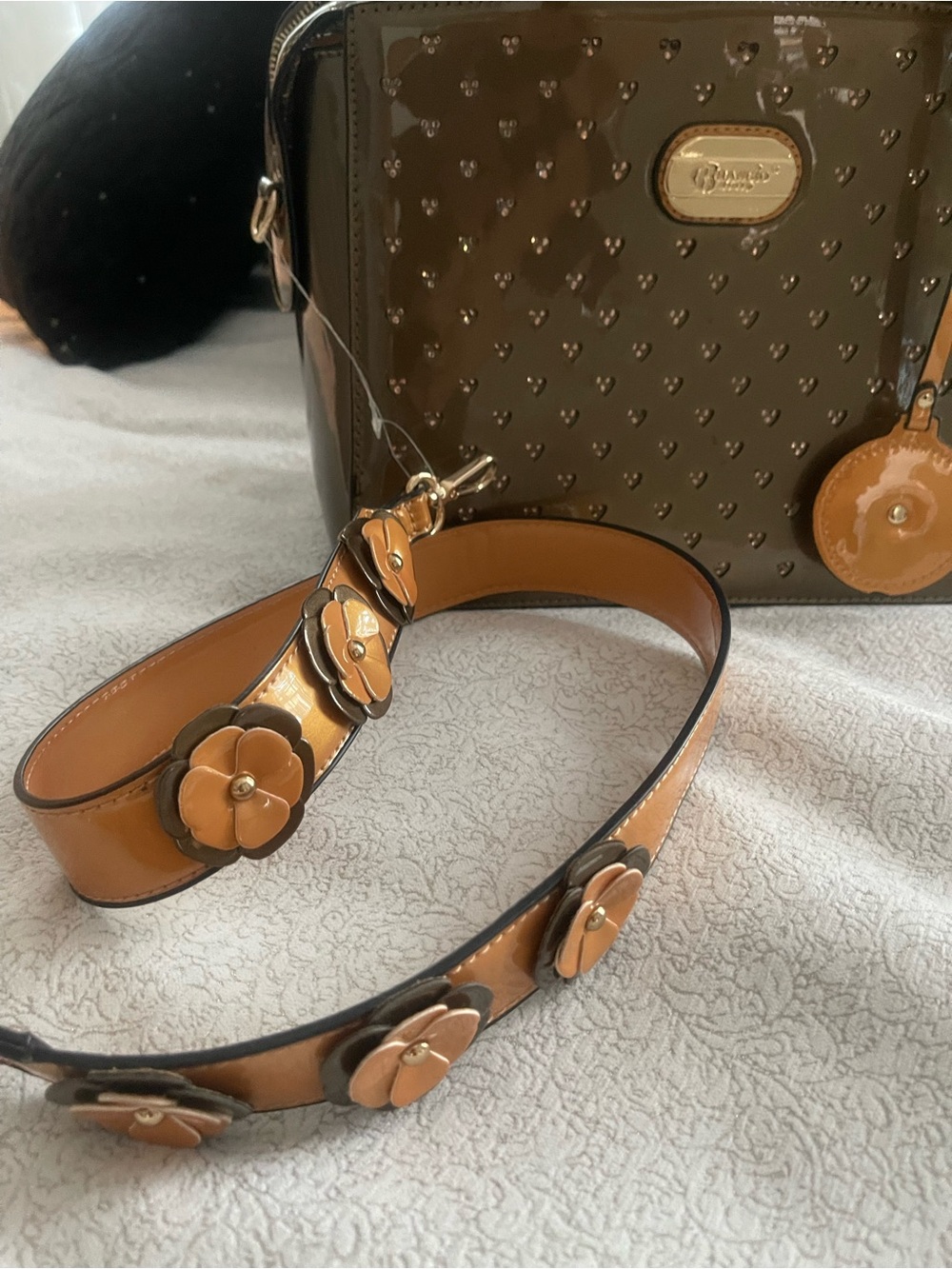 Brangio Italy Glossy Tan Satchel Handbag with Accents very Brighton style - Picture 3 of 8